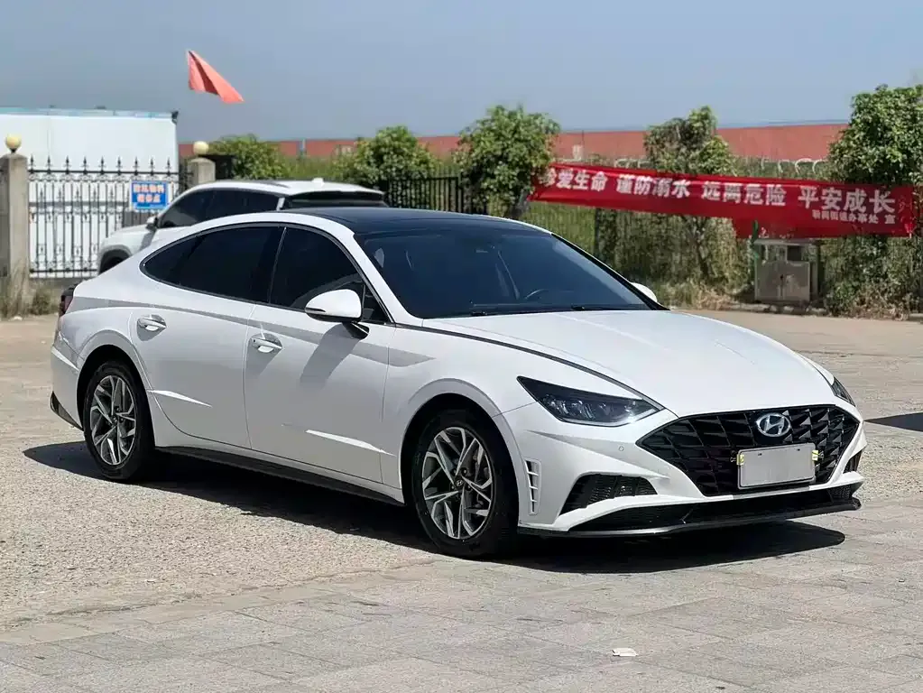 Hyundai Sonata 2022 из CN, фото 2