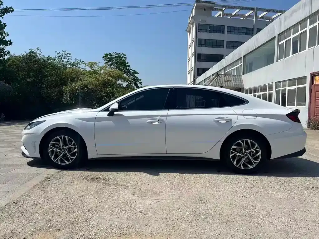 Hyundai Sonata 2022 из CN, фото 10