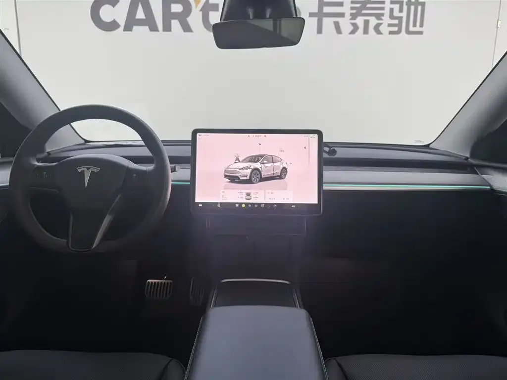 Tesla Model Y — фото 4