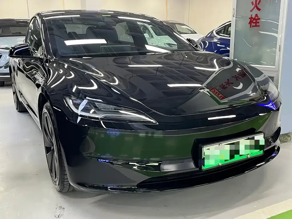 Tesla Model 3 — фото 6