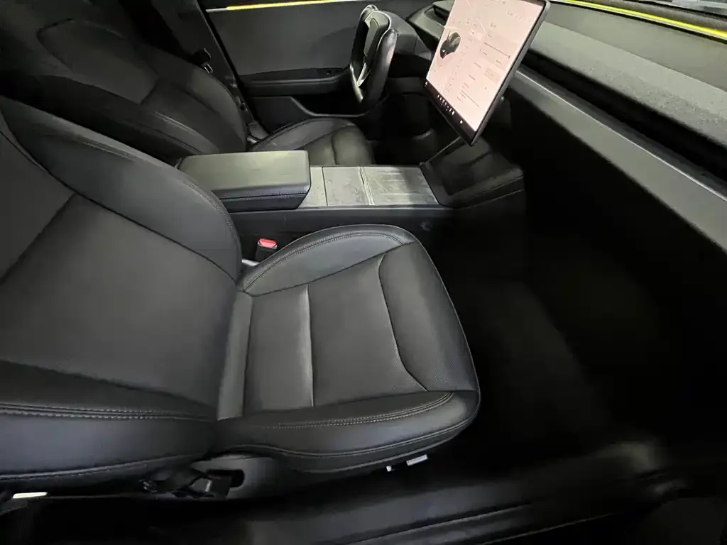 Tesla Model 3 — фото 4