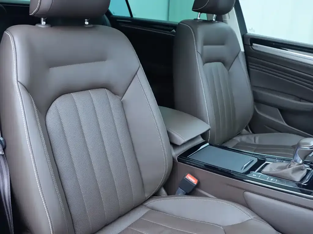 Volkswagen Phideon — фото 6