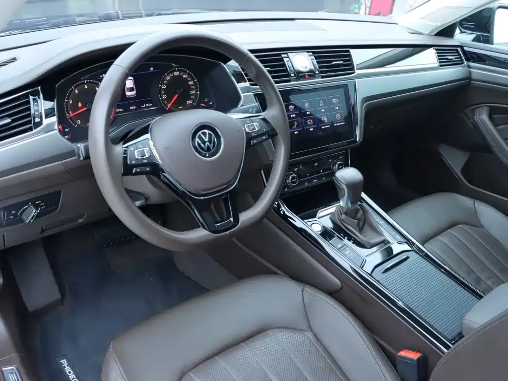 Volkswagen Phideon — фото 9