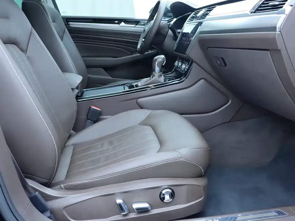 Volkswagen Phideon — фото 7