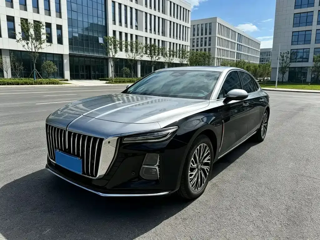 Hongqi H5 — фото 1