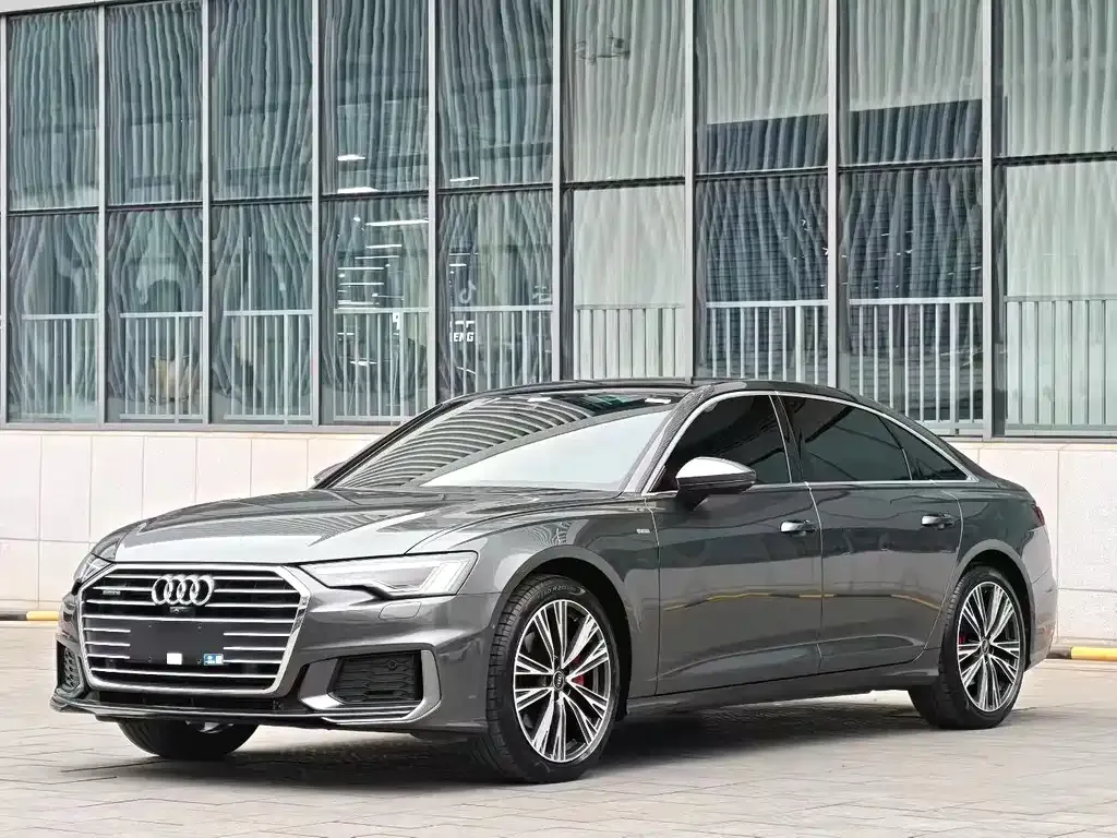 Audi A6L — фото 1