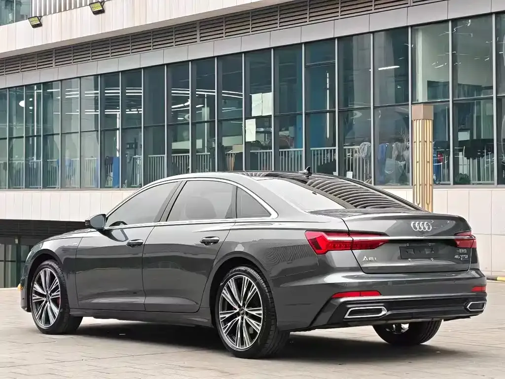 Audi A6L — фото 5