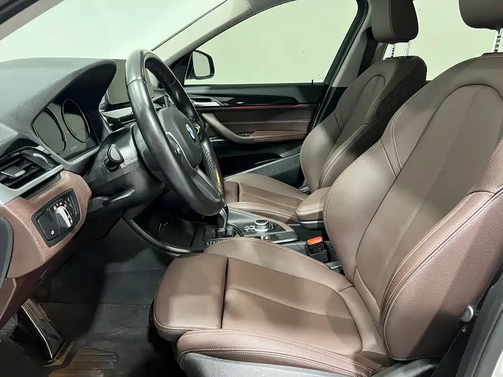 BMW X1 2021 из CN, фото 9