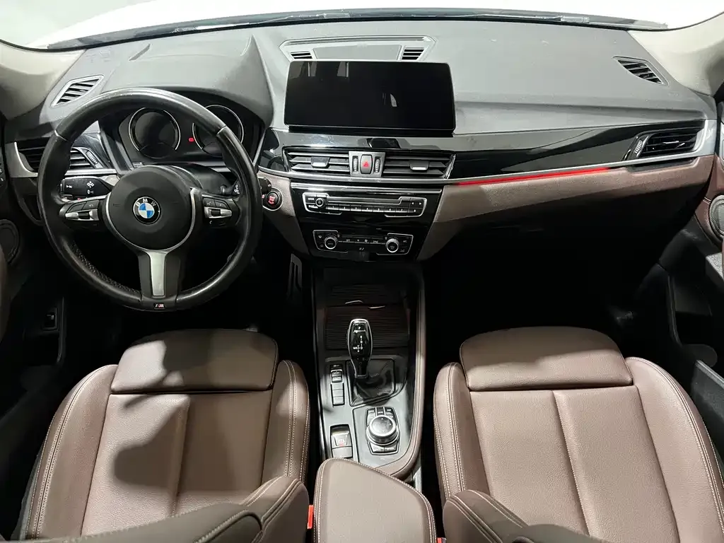 BMW X1 2021 из CN, фото 10