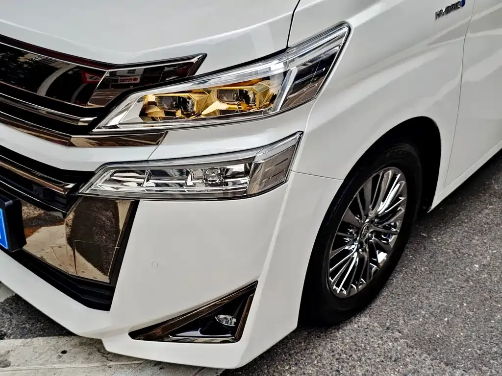Toyota Vellfire 2021 из CN, фото 4
