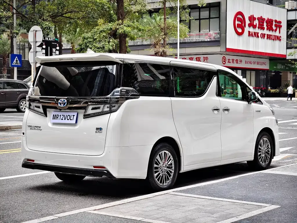 Toyota Vellfire 2021 из CN, фото 10