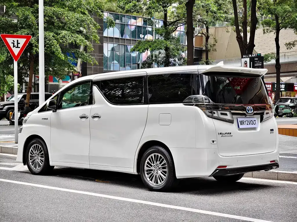Toyota Vellfire 2021 из CN, фото 9