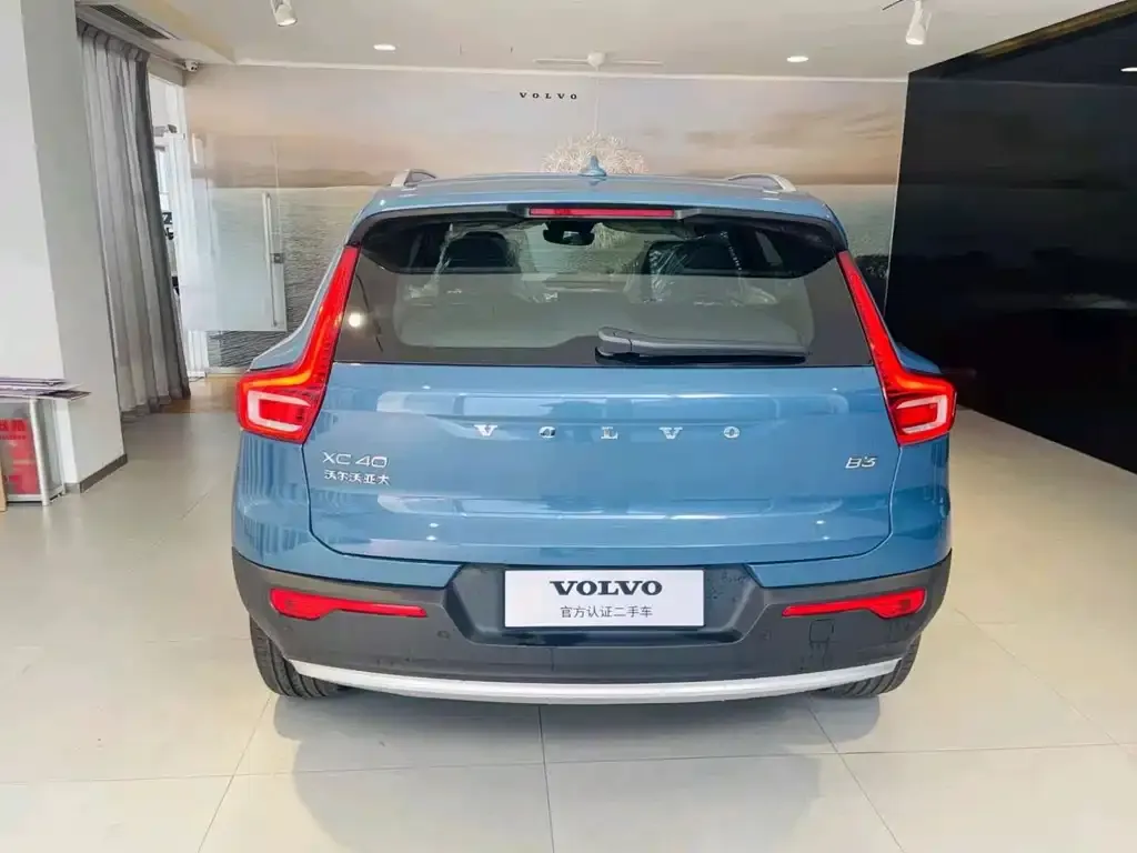 Volvo XC40 2023 из CN, фото 2