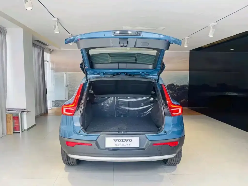 Volvo XC40 2023 из CN, фото 8
