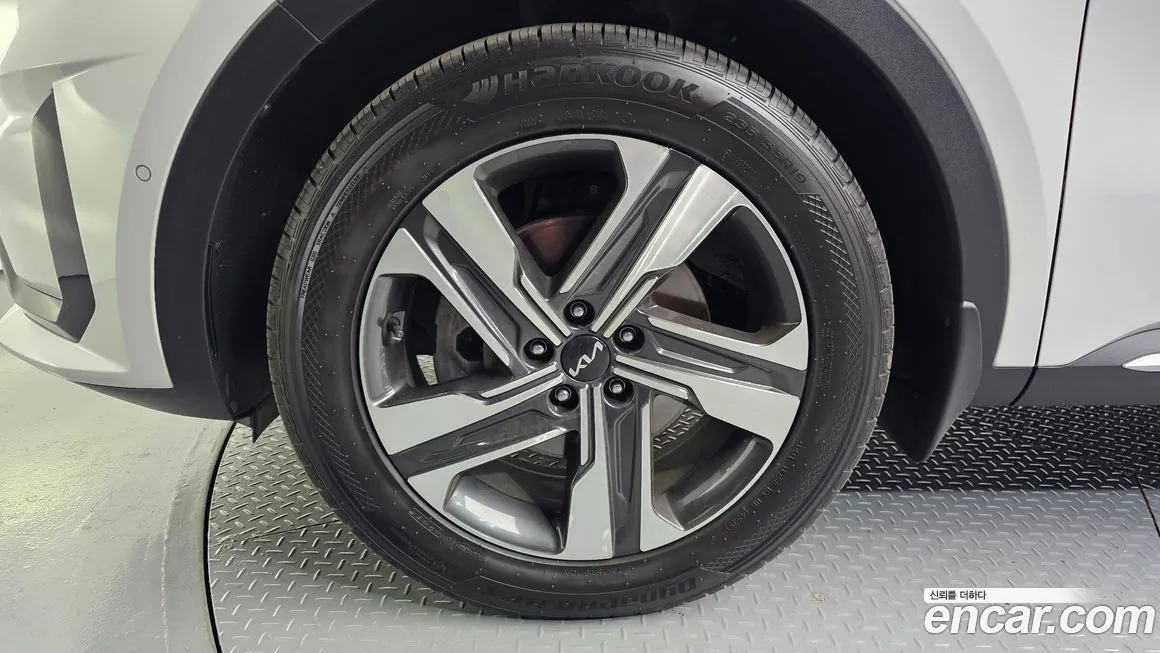 Kia Sorento — фото 9