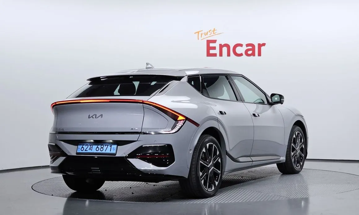 Kia EV6 — фото 6