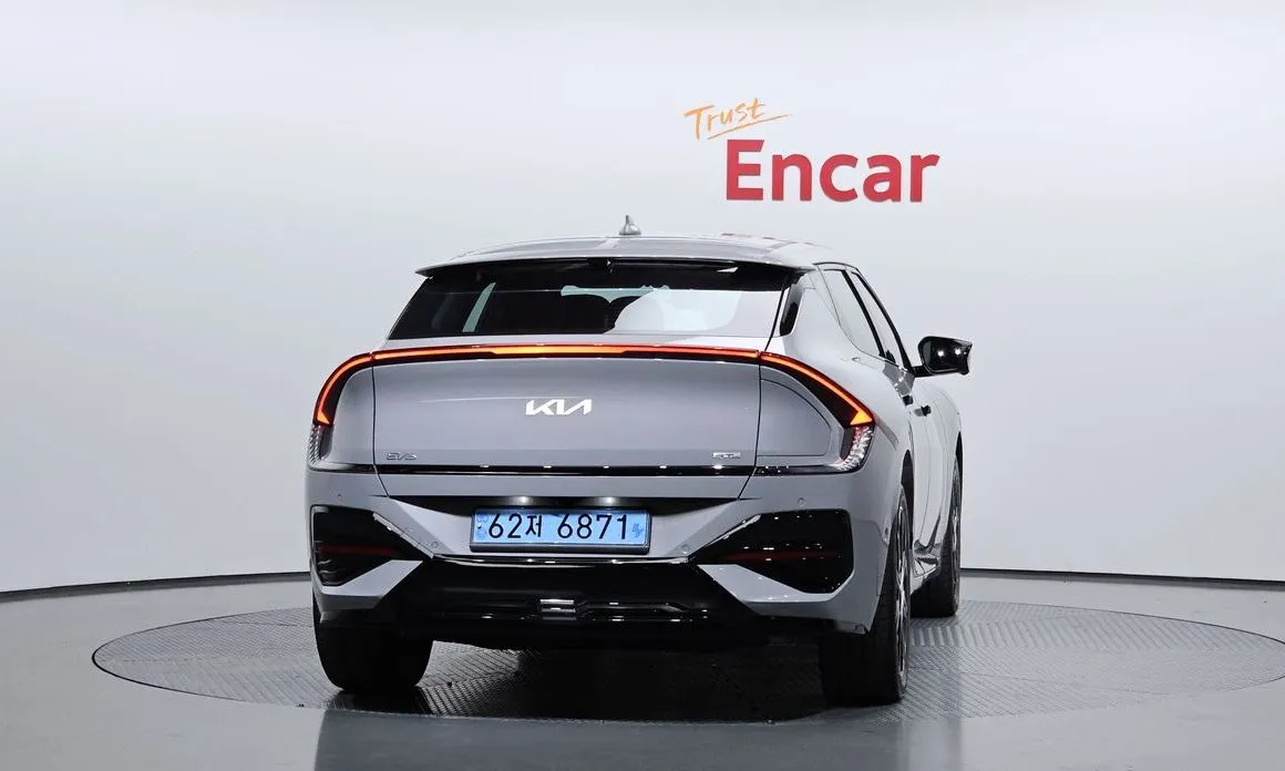 Kia EV6 — фото 2