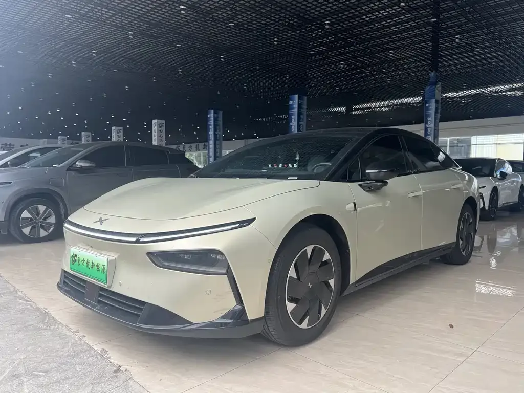 XPeng P7+ — фото 1