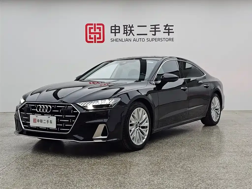 Audi A7L — фото 1