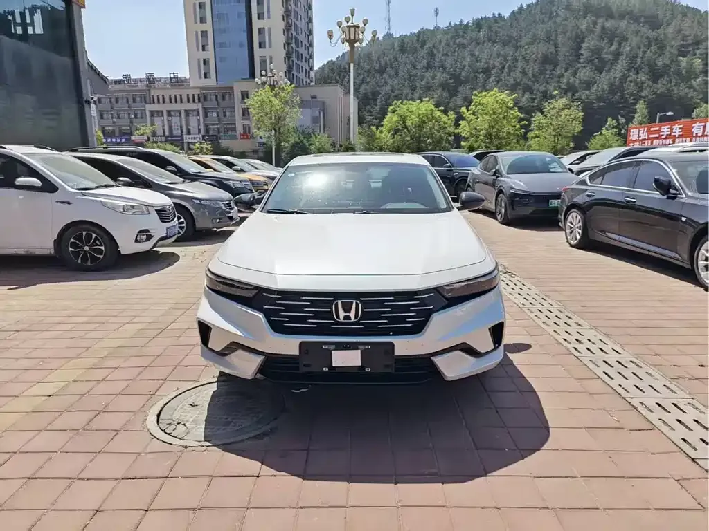 Honda Accord — фото 3