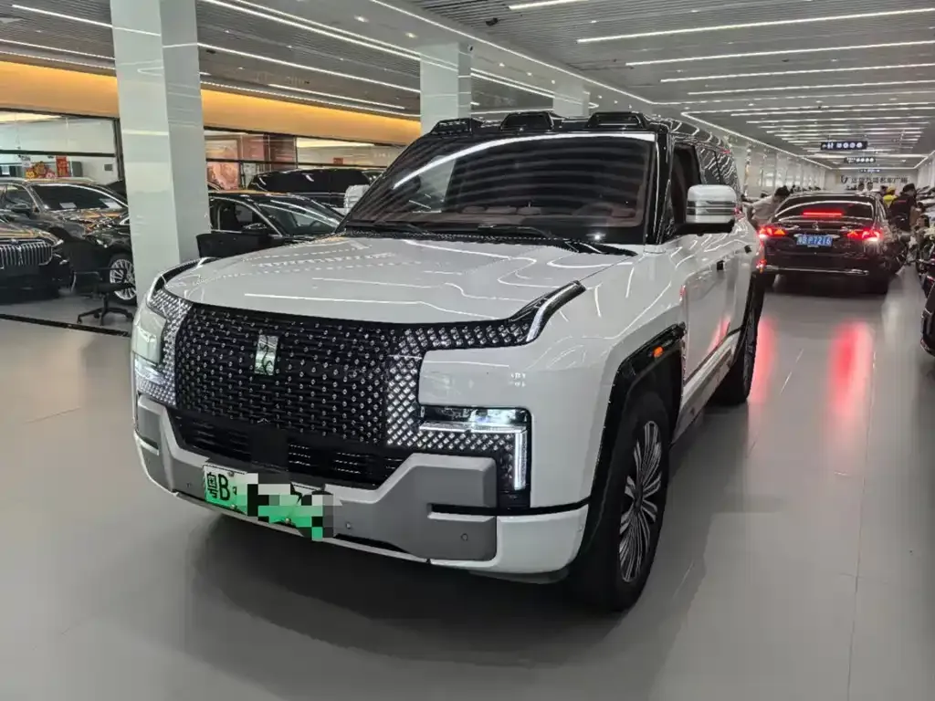 Yangwang U8