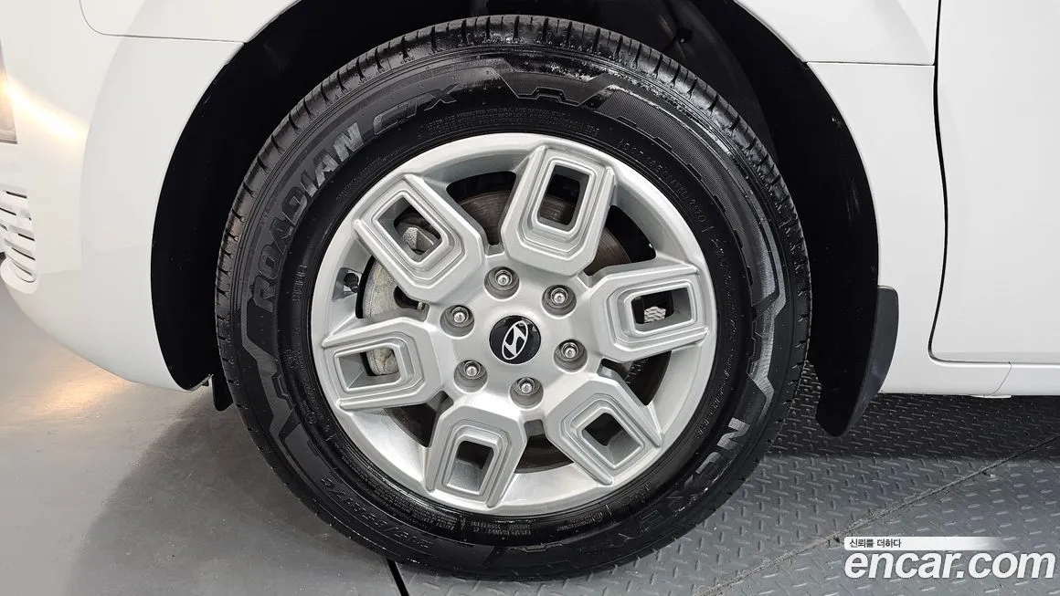 Hyundai Staria — фото 6