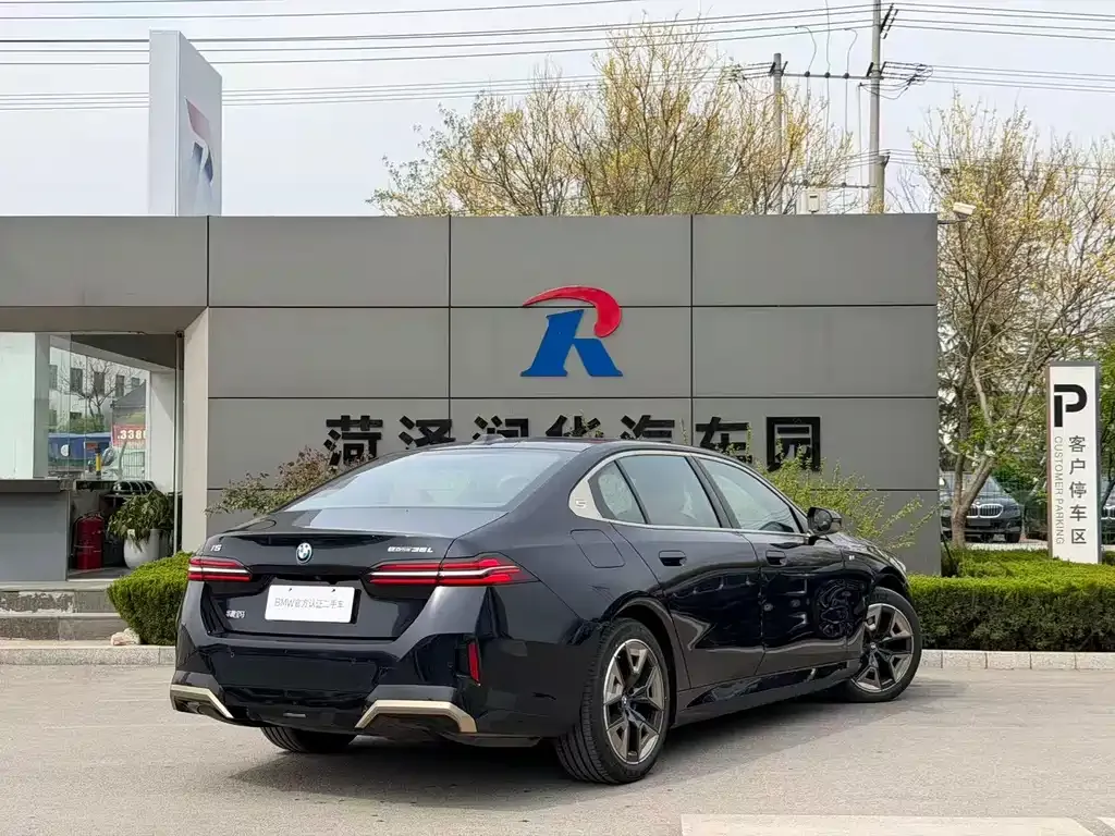 BMW i5 2025 из CN, фото 8