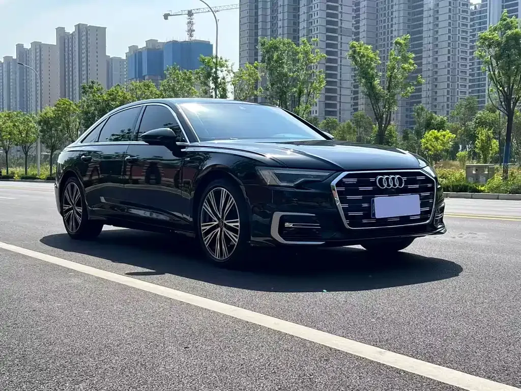 Audi A6L — фото 9