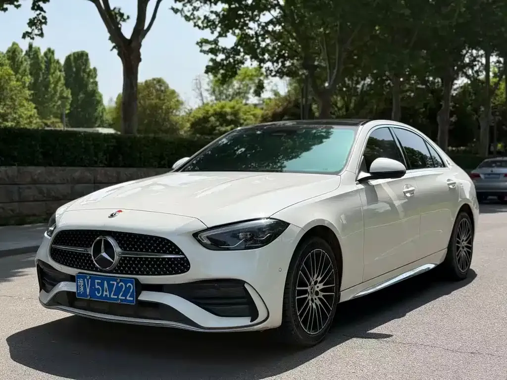 Mercedes-Benz C-Class — фото 1