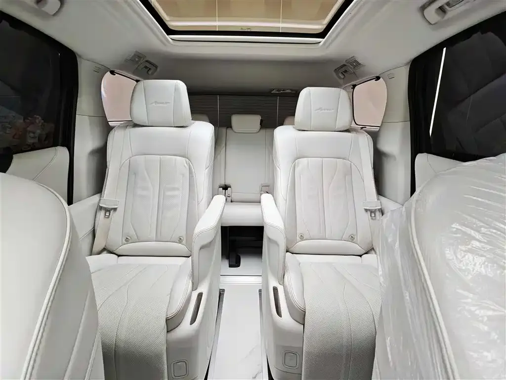 Buick GL8 Hybrid — фото 8