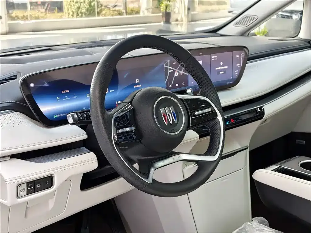 Buick GL8 Hybrid — фото 9