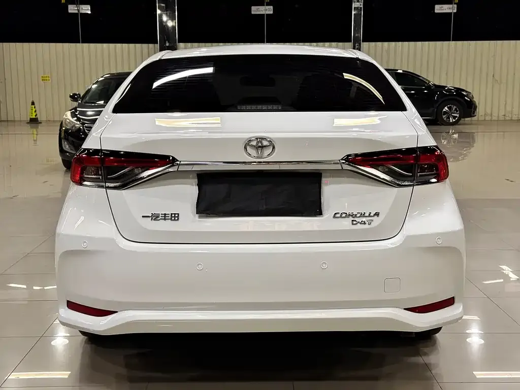 Toyota Corolla — фото 2