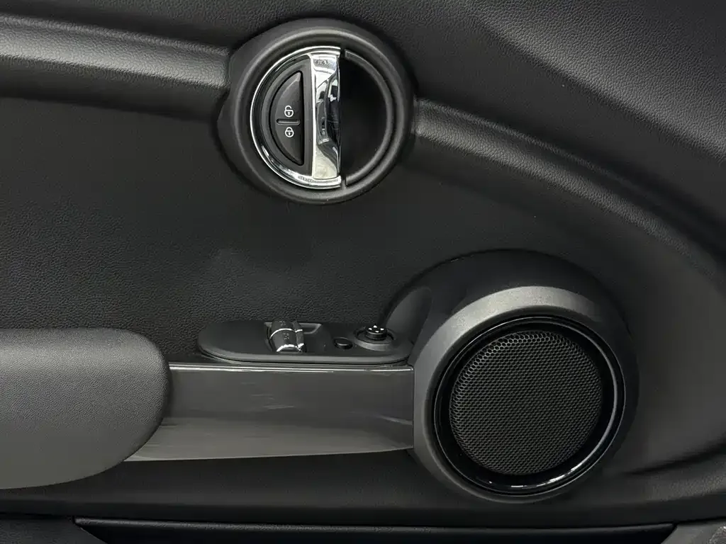 MINI Cooper (3-door) — фото 10