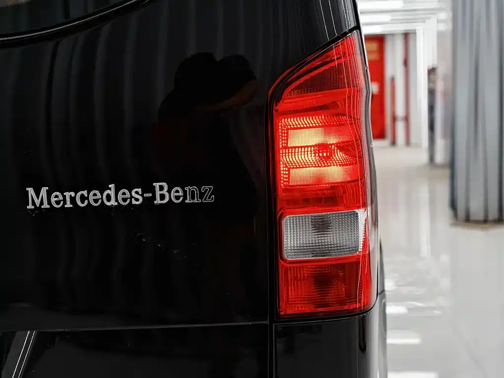Mercedes-Benz Vito — фото 7