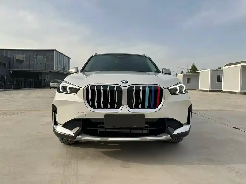 BMW X1 — фото 5