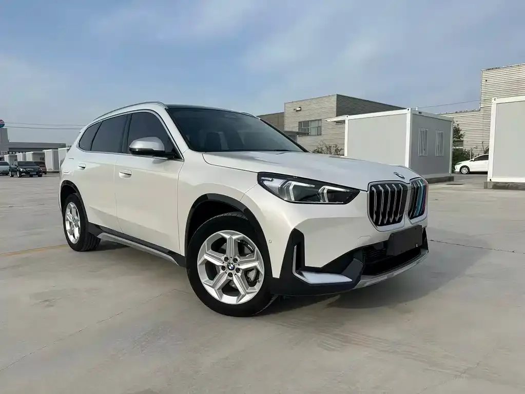 BMW X1 — фото 10