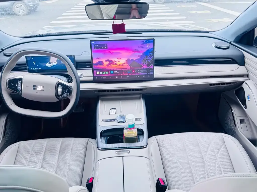 Geely Galaxy Xingyao 8 2025 из CN, фото 8