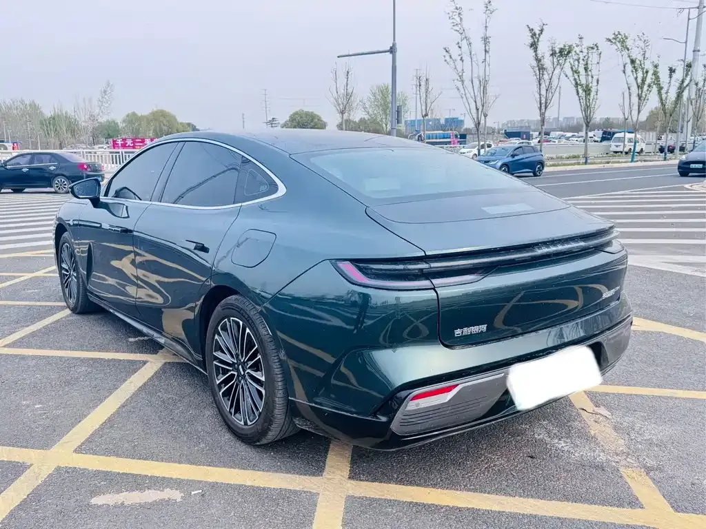 Geely Galaxy Xingyao 8 2025 из CN, фото 4