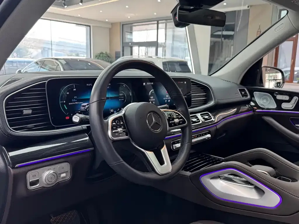 Mercedes-Benz GLE — фото 8