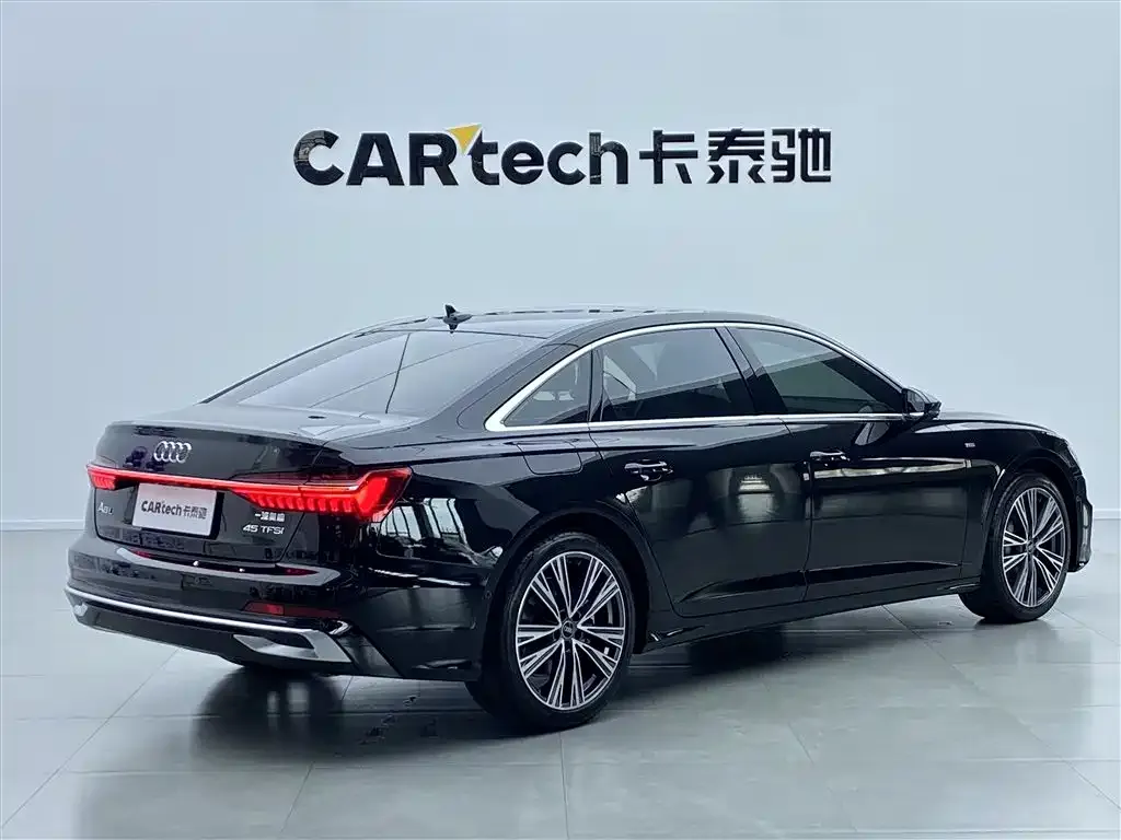 Audi A6L — фото 7