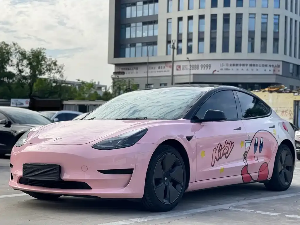 Tesla Model 3 — фото 1