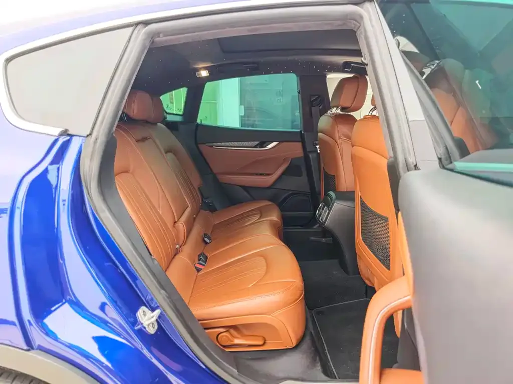 Maserati Levante — фото 10