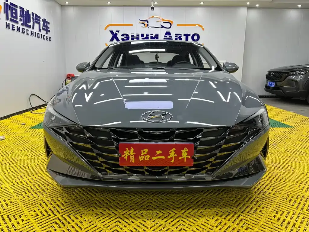 Hyundai Elantra — фото 10
