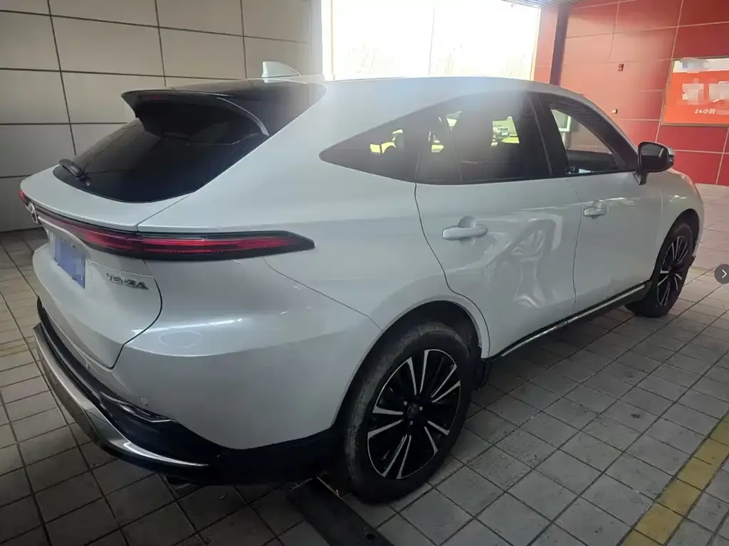 Toyota Venza 2023 из CN, фото 5