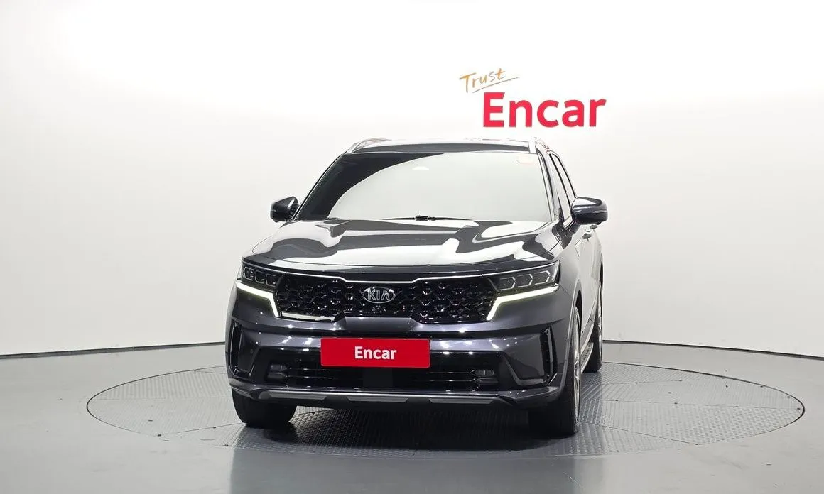 Kia Sorento — фото 8