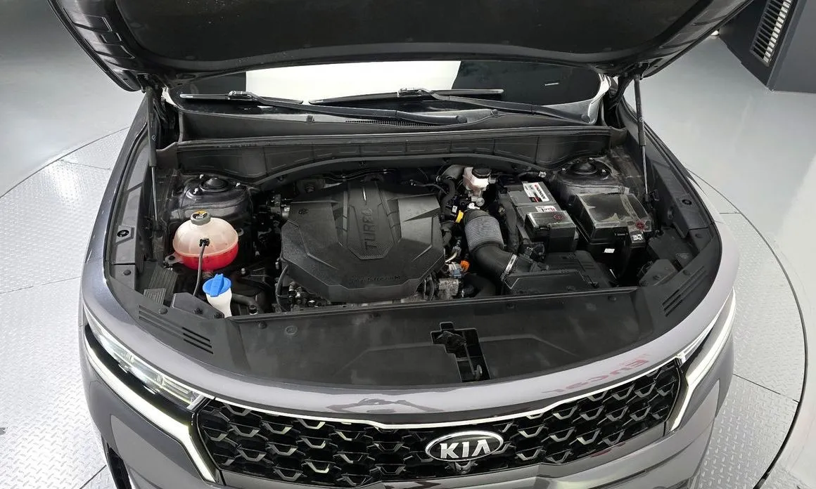 Kia Sorento — фото 7