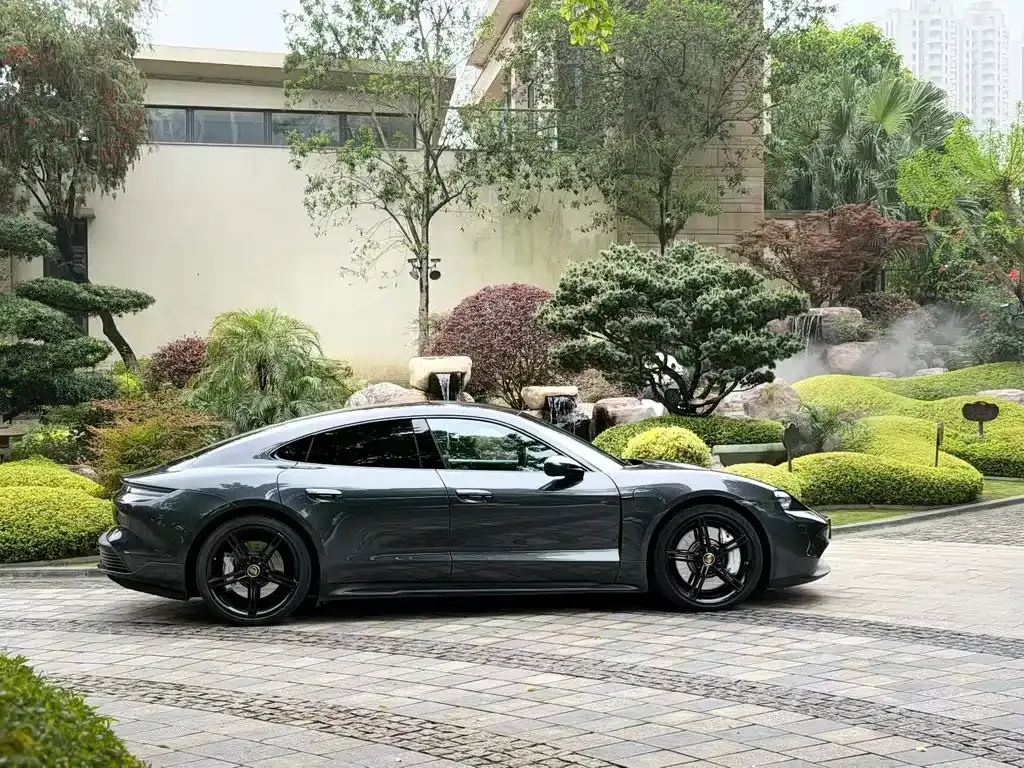 Porsche Taycan 2021 из CN, фото 8