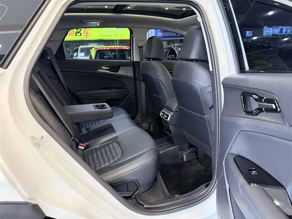 Kia Sportage — фото 7