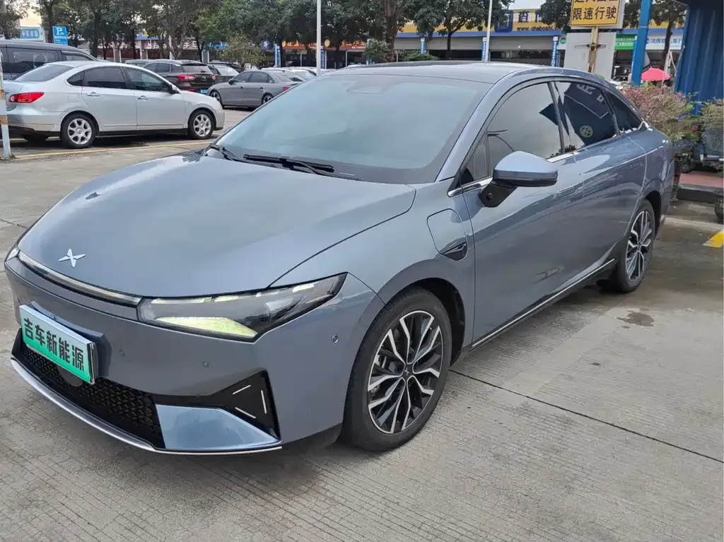 XPeng P5