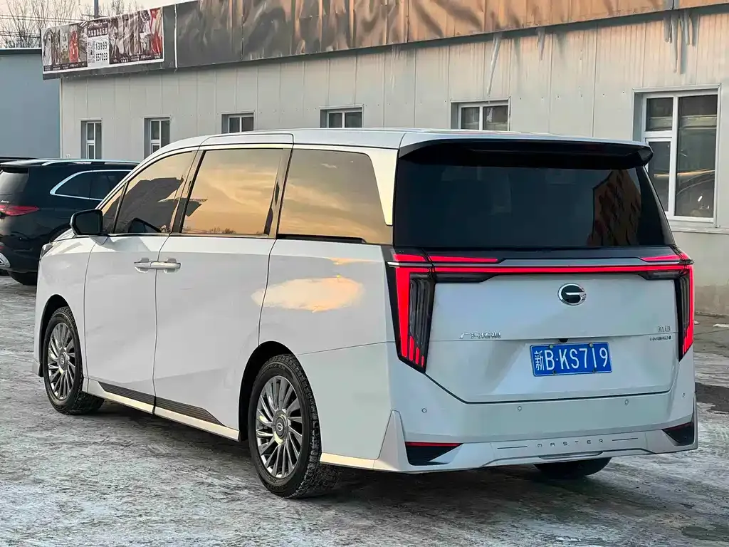 GAC Motor Trumpchi M8 — фото 3